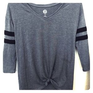 Long sleeve gray shirt knot in the front v-neck